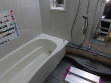 小さなお子様も入りやすいエコベンチ浴槽で楽しいバスタイムに 小さなお子様も入りやすいエコベンチ浴槽で楽しいバスタイムに